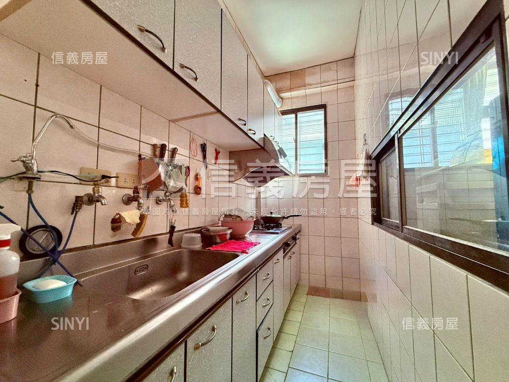 樂群街美透天房屋室內格局與周邊環境