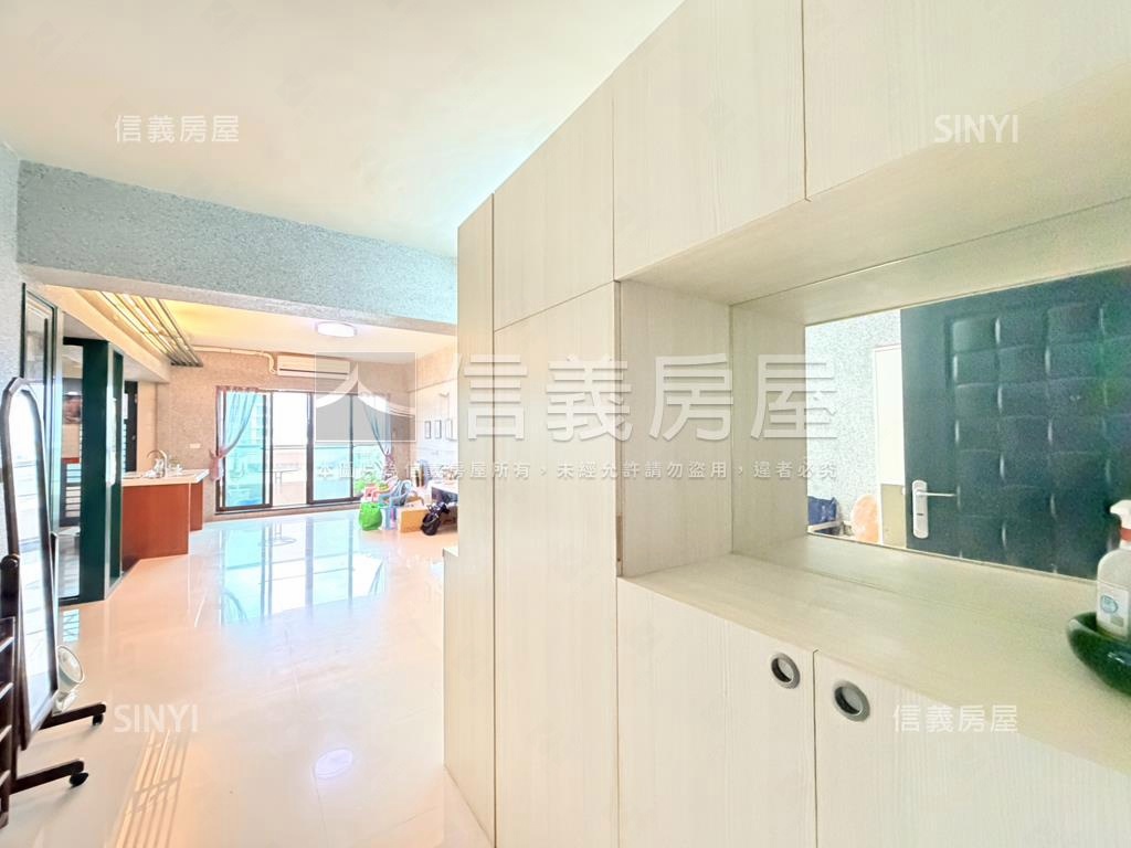 逸境河景質感舒適豪邸房屋室內格局與周邊環境