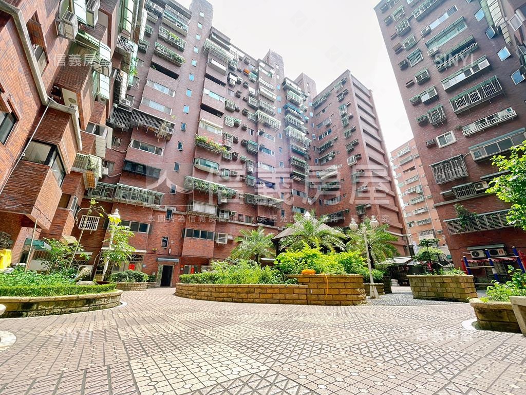 板橋大學城精美電梯三房房屋室內格局與周邊環境