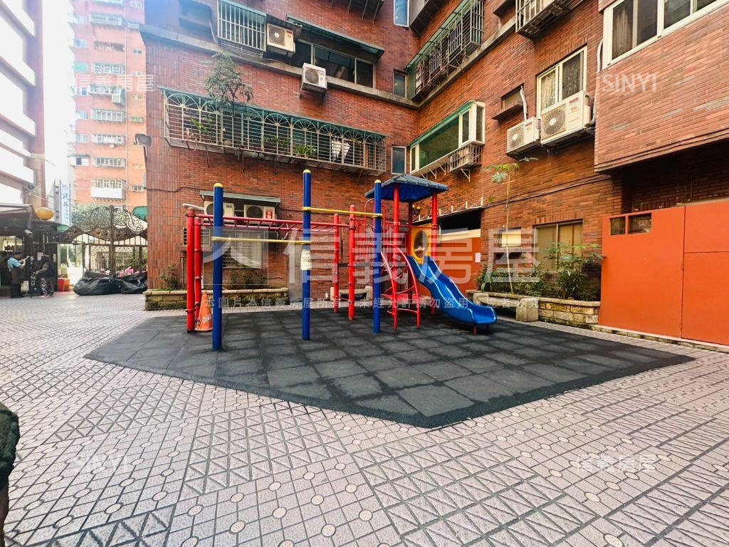 板橋大學城精美電梯三房房屋室內格局與周邊環境