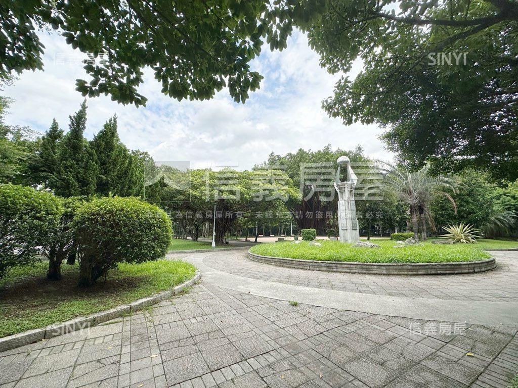 板橋大學城精美電梯三房房屋室內格局與周邊環境
