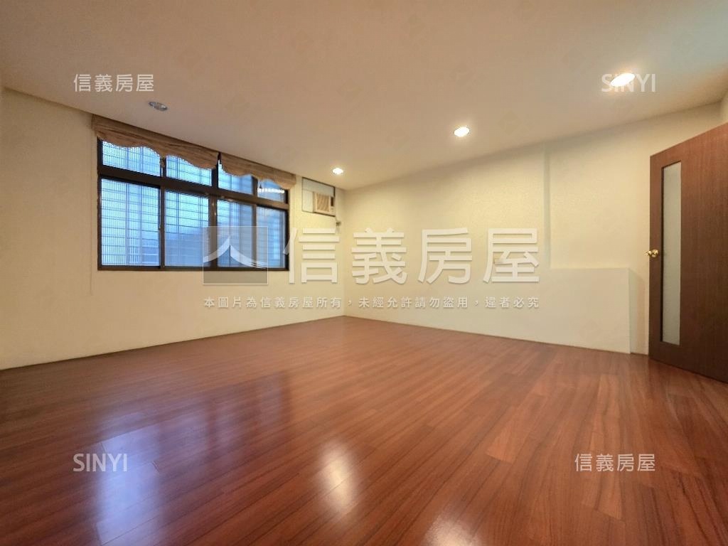 西區熱鬧透店房屋室內格局與周邊環境