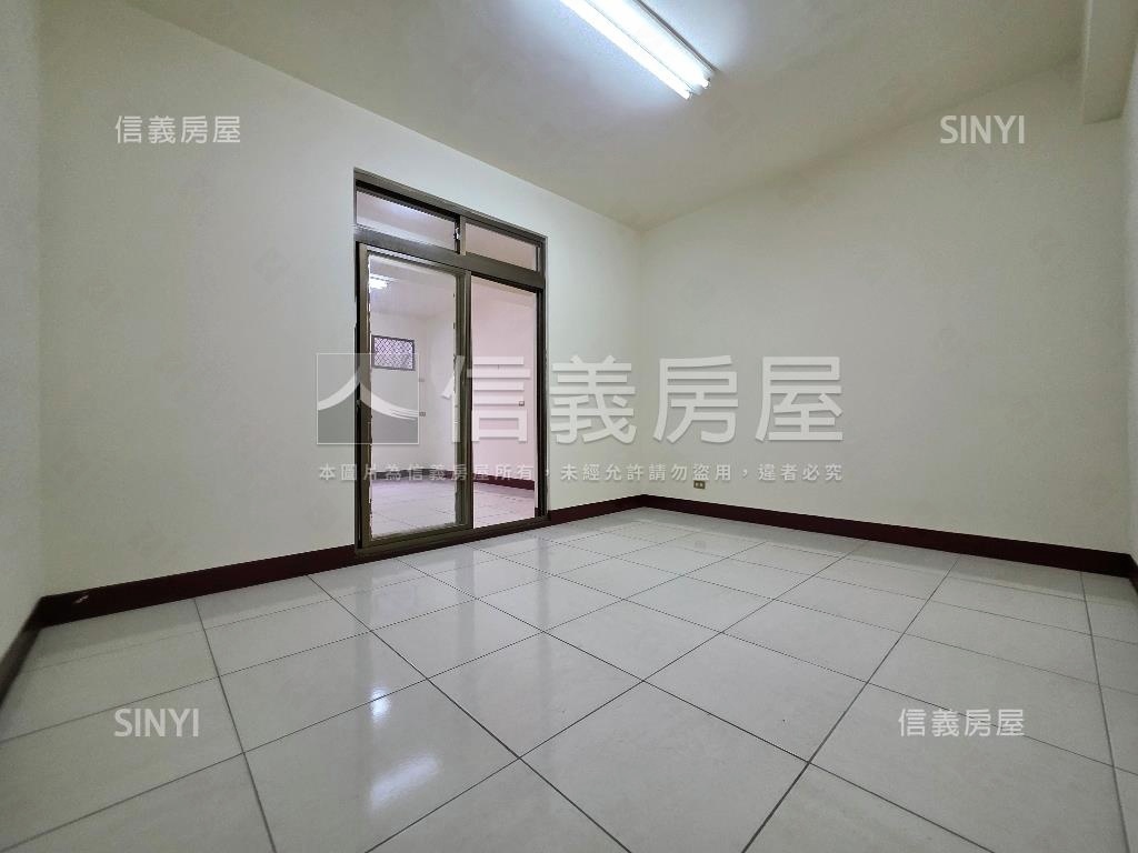 西區熱鬧透店房屋室內格局與周邊環境