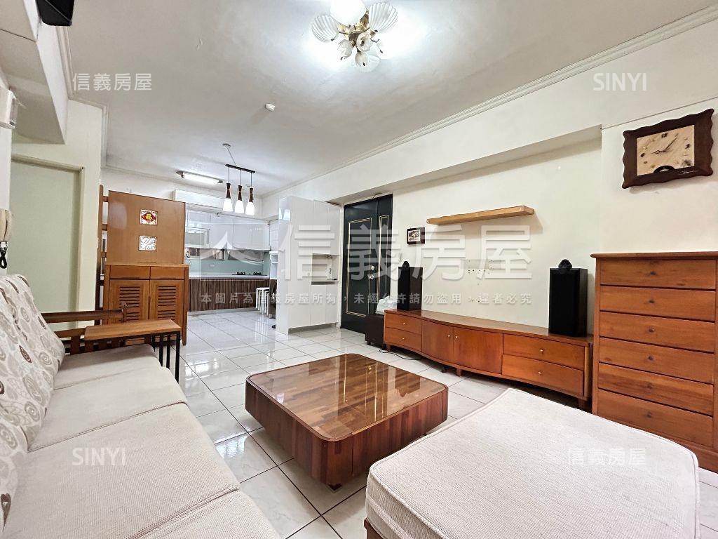 大台中新市三房車位高樓讚房屋室內格局與周邊環境