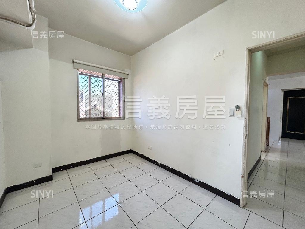 大台中新市三房車位高樓讚房屋室內格局與周邊環境