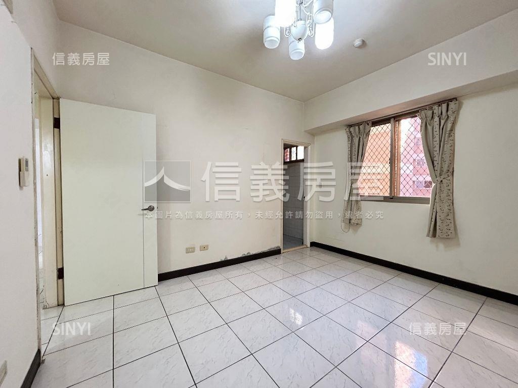 大台中新市三房車位高樓讚房屋室內格局與周邊環境