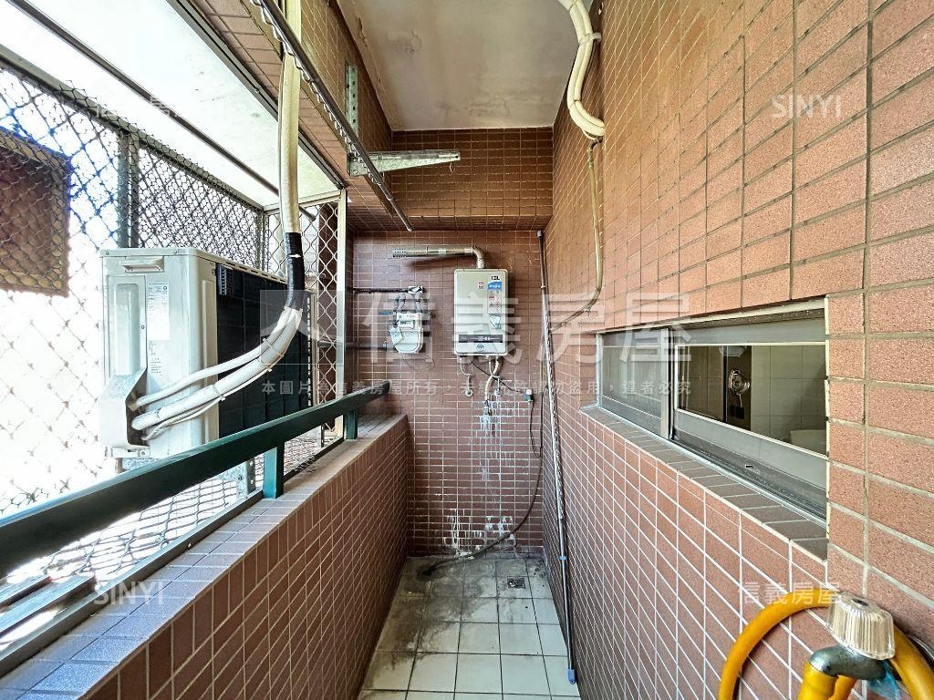 大台中新市三房車位高樓讚房屋室內格局與周邊環境