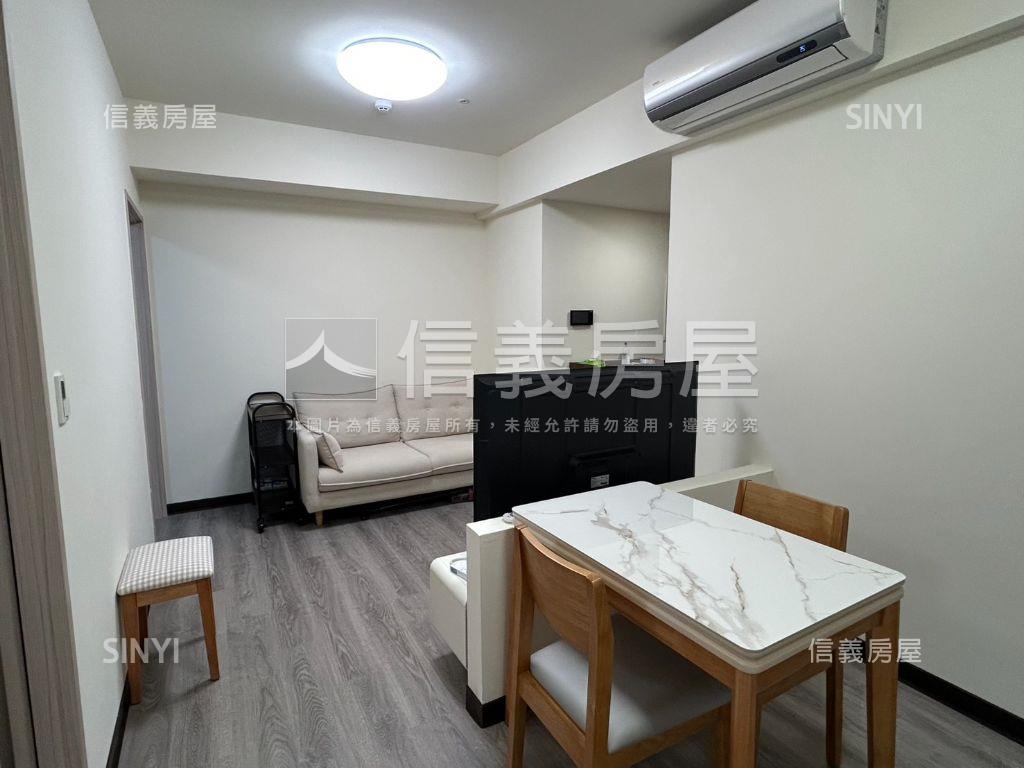 亞灣愛河高樓景觀溫馨兩房房屋室內格局與周邊環境