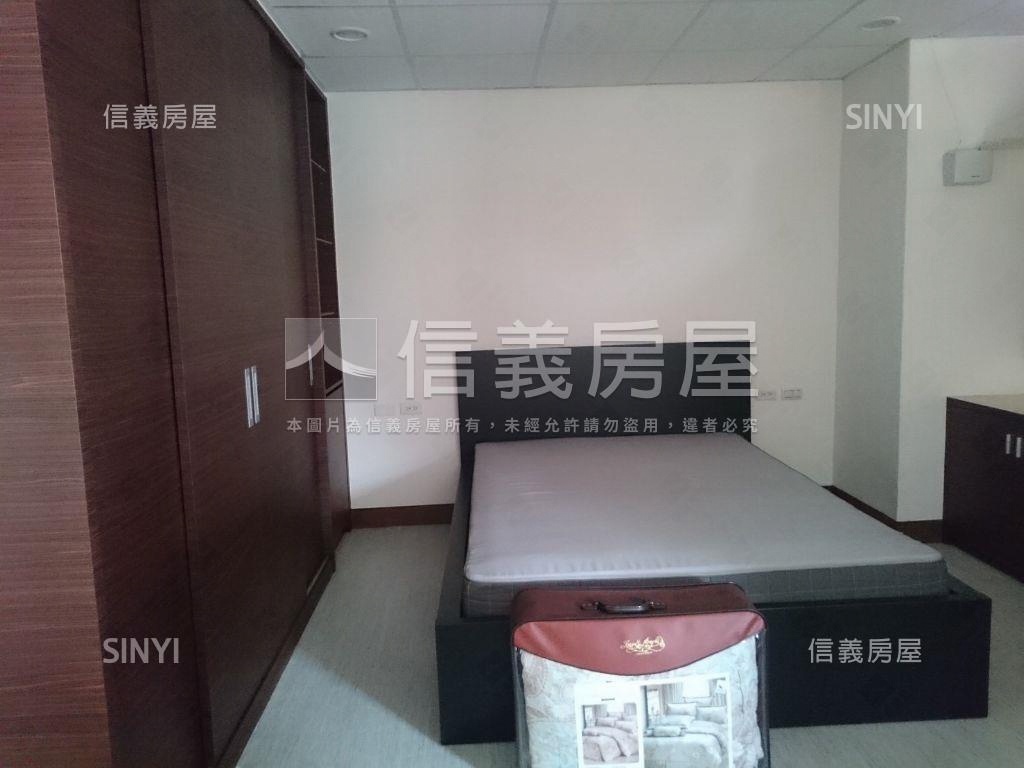 大立百貨旁便利美景房房屋室內格局與周邊環境