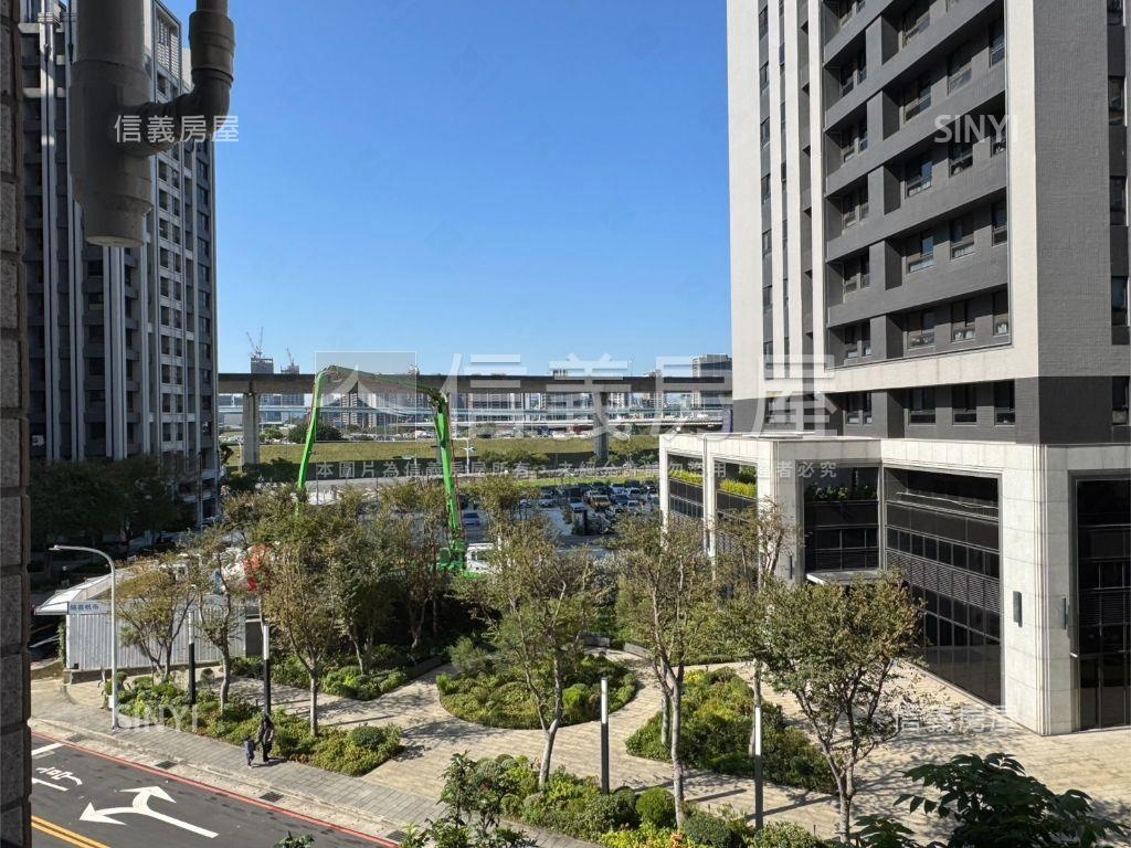 邊間樹海三房車位成屋可看房屋室內格局與周邊環境