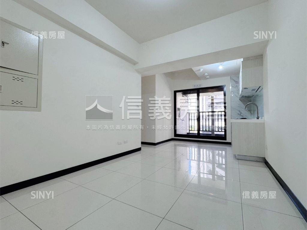 邊間樹海三房車位成屋可看房屋室內格局與周邊環境