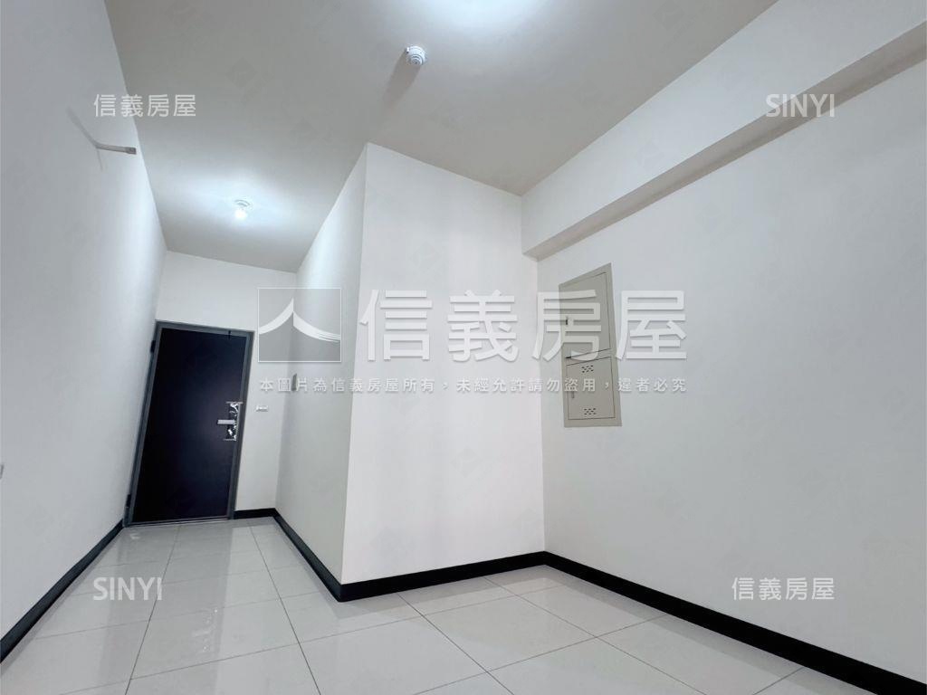 邊間樹海三房車位成屋可看房屋室內格局與周邊環境