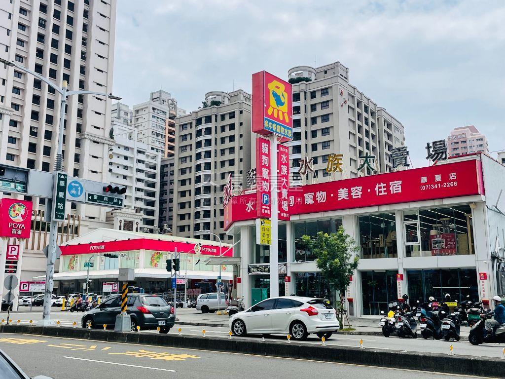 鑫高鐵Ⅲ帝王戶Ｂ８平車房屋室內格局與周邊環境