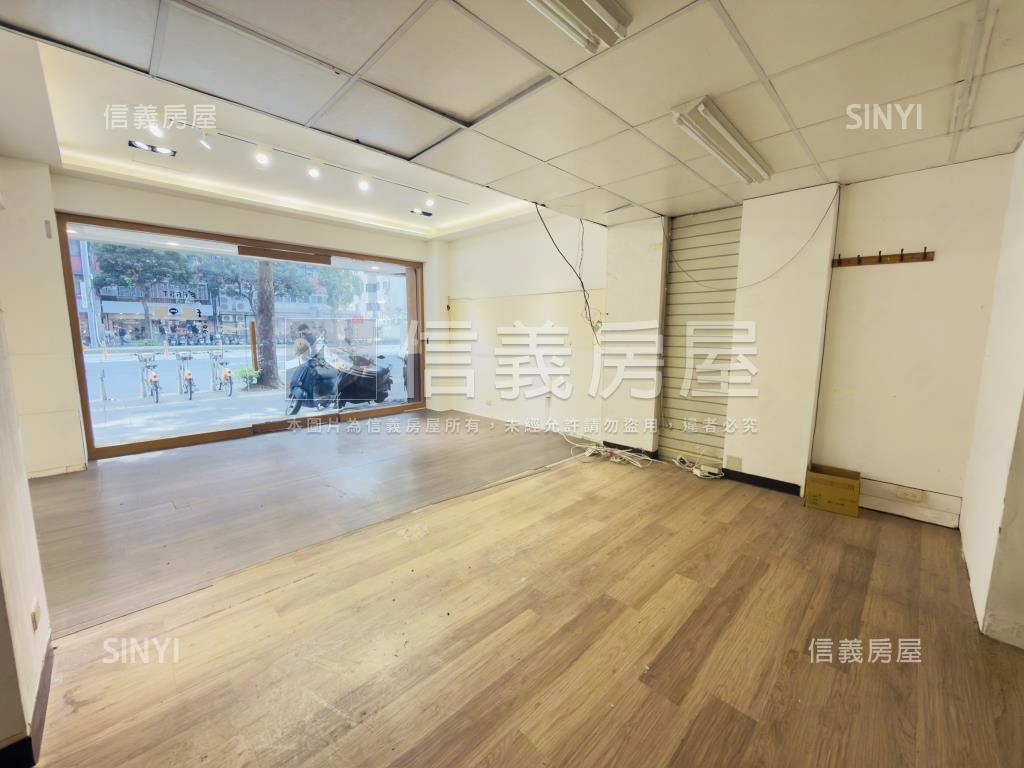 正馬路面寬黃金店面房屋室內格局與周邊環境