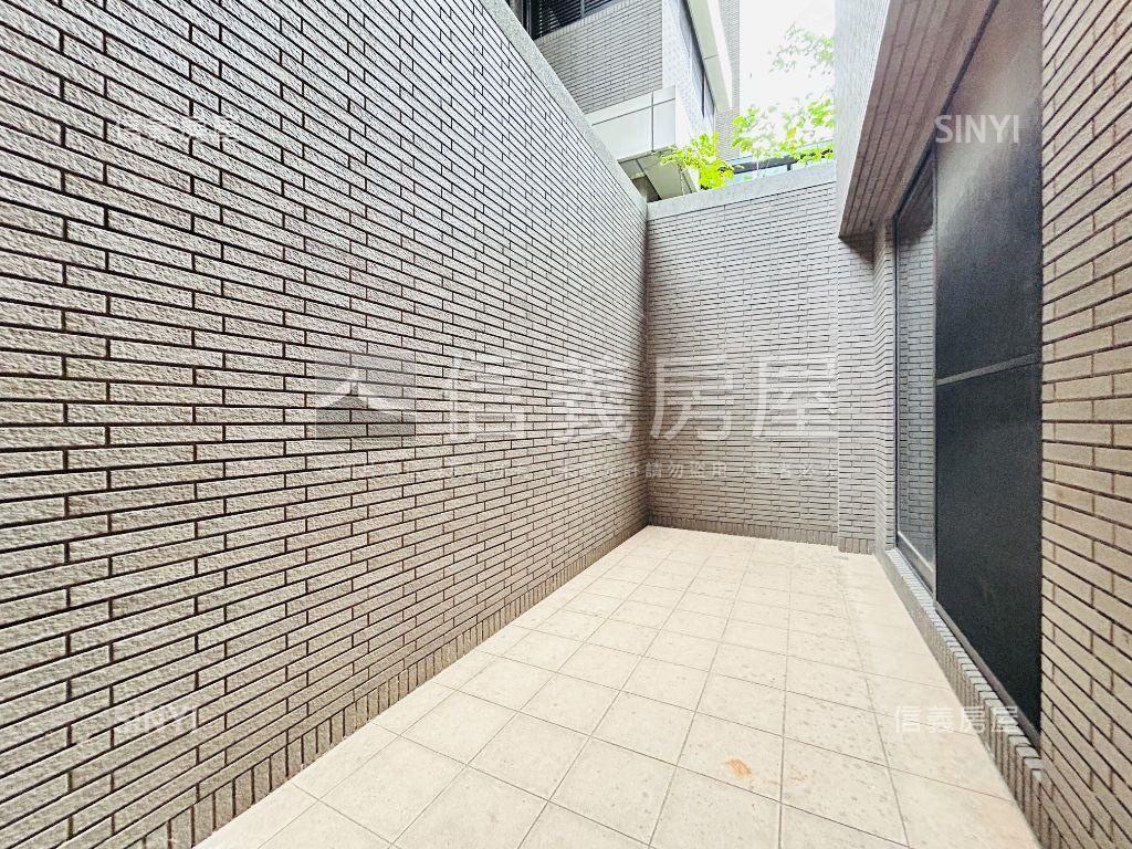 保誠一靚三代同堂大空間房屋室內格局與周邊環境