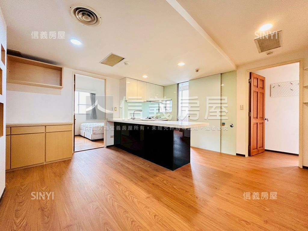 潤泰山河．稀有三房房屋室內格局與周邊環境