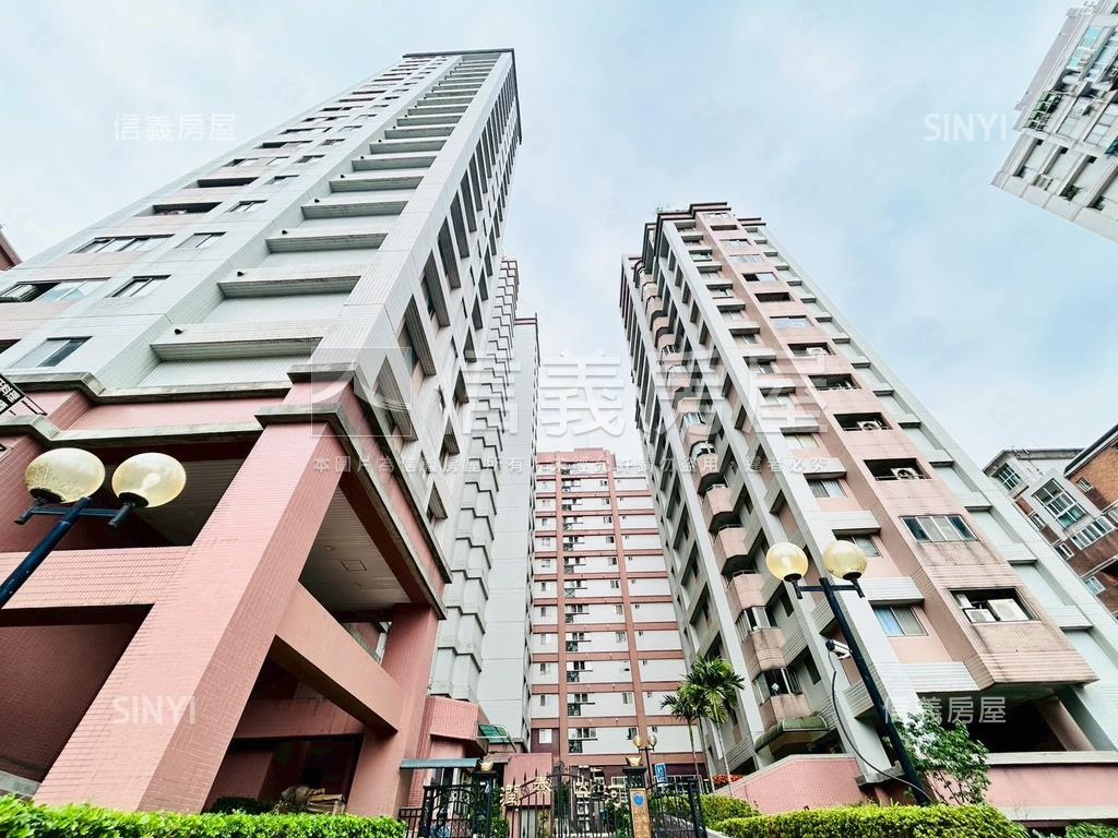 潤泰山河．稀有三房房屋室內格局與周邊環境