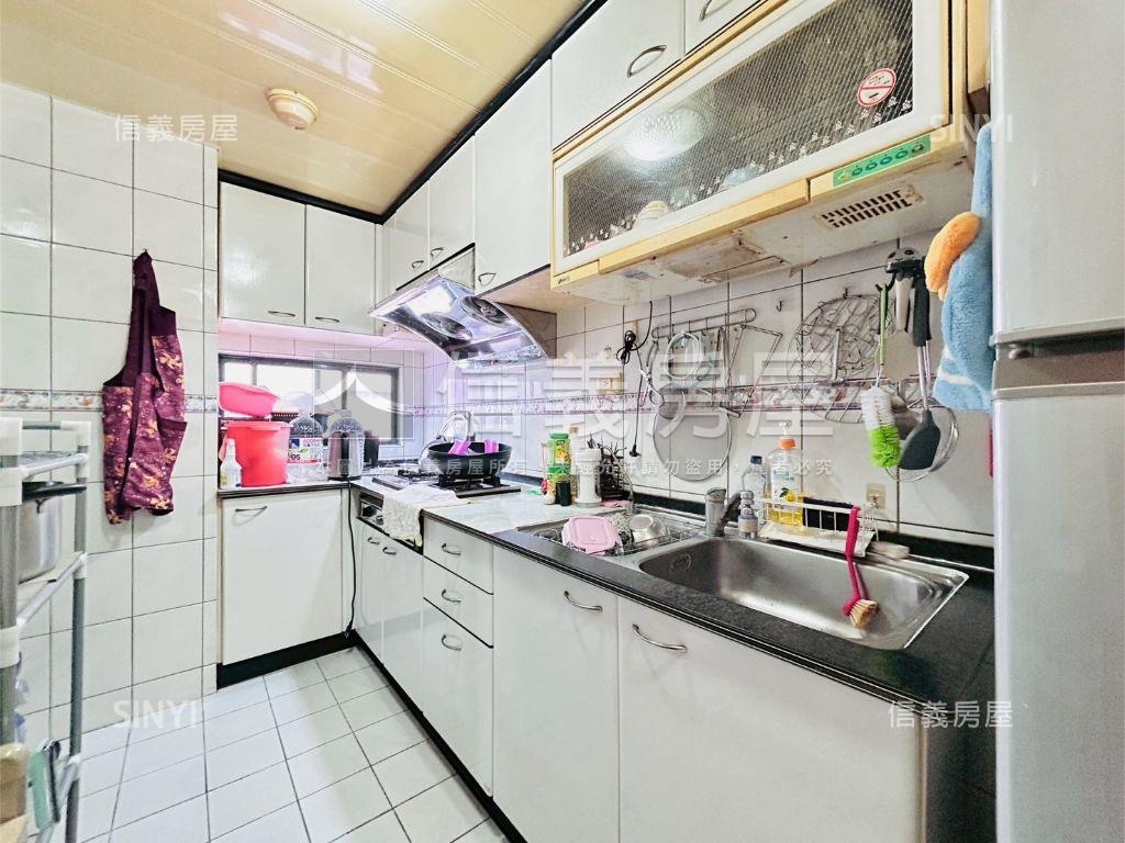 中山路三房車位房屋室內格局與周邊環境