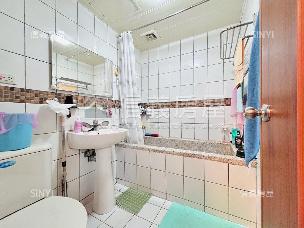 中山路三房車位房屋室內格局與周邊環境