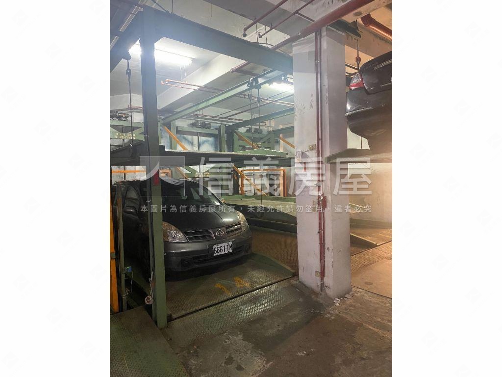 近西門貴陽機械車位３房屋室內格局與周邊環境