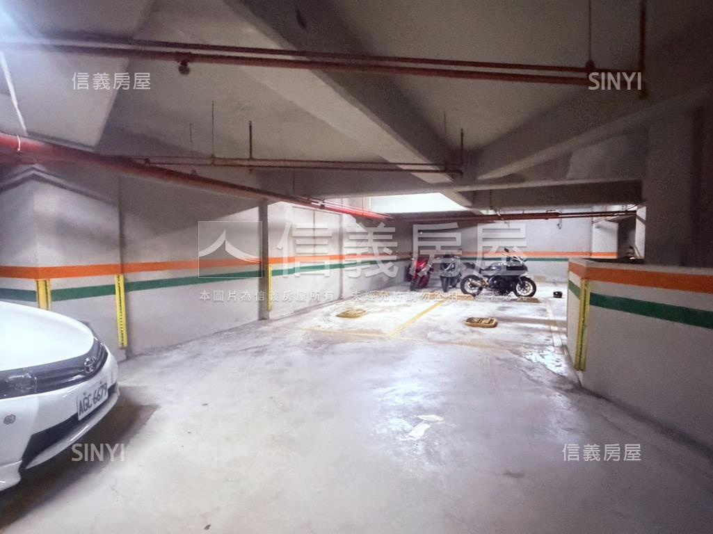 及第金站平面車位房屋室內格局與周邊環境
