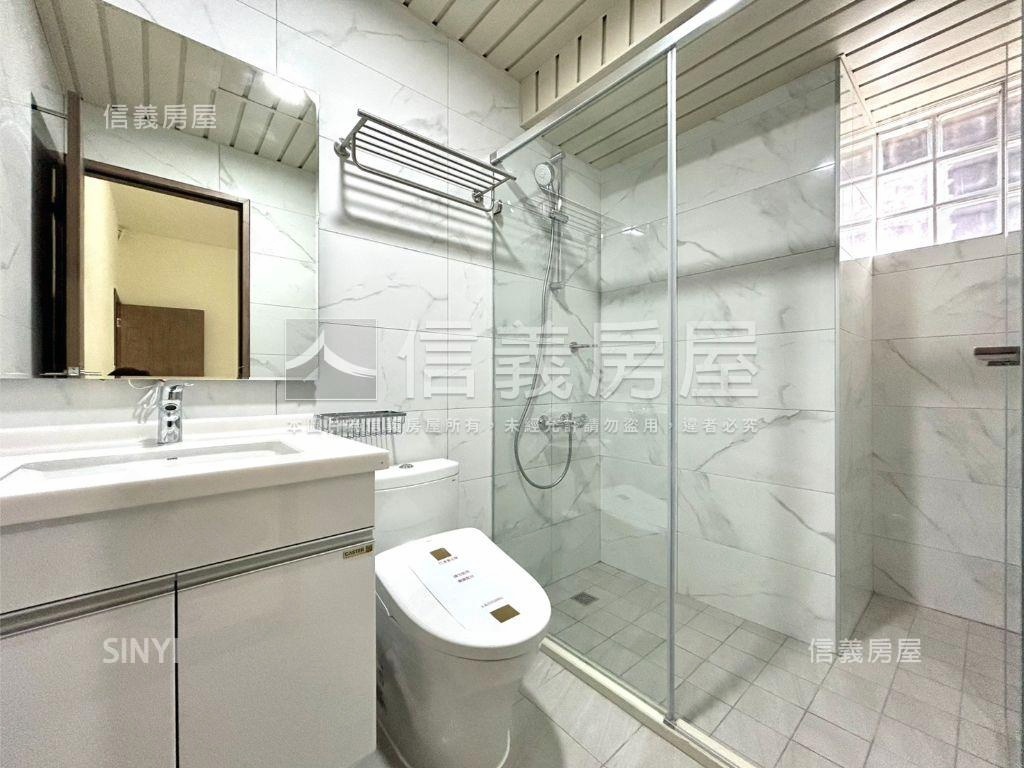 全新落成賦寓三房房屋室內格局與周邊環境