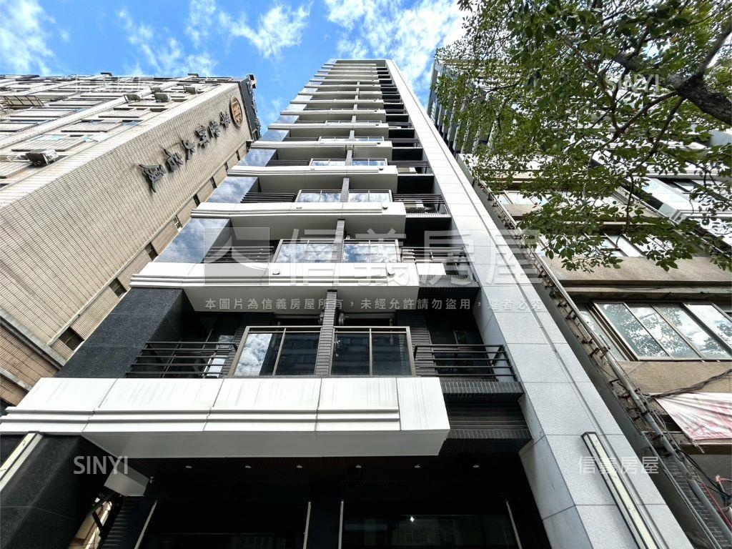 全新落成賦寓三房房屋室內格局與周邊環境