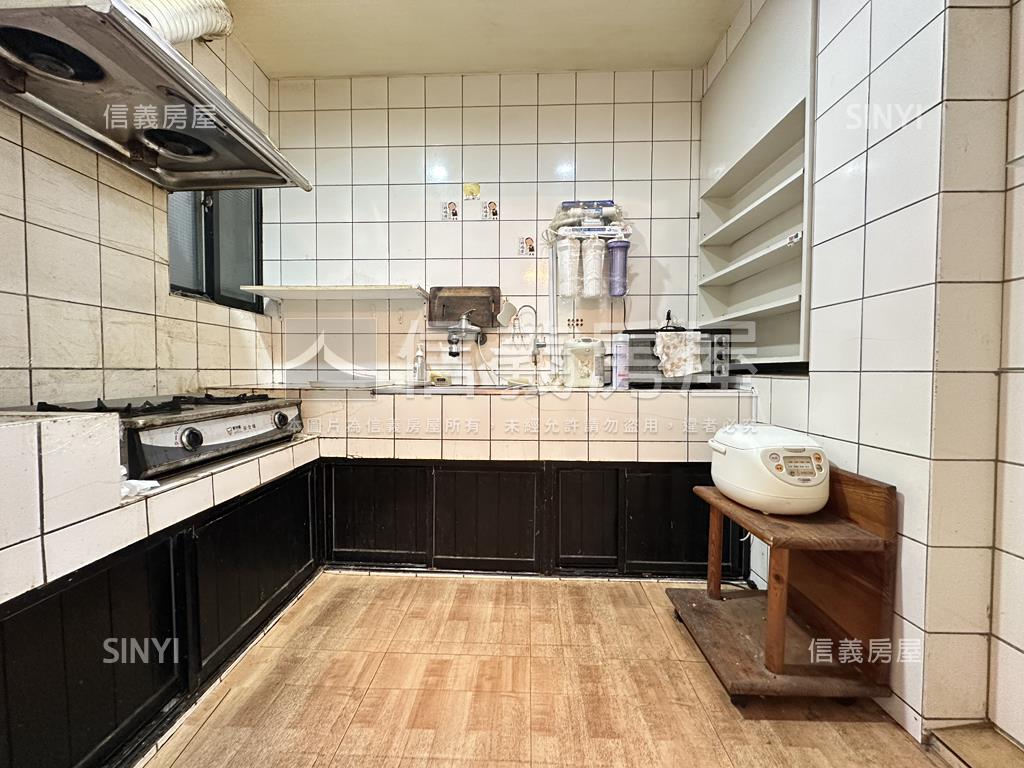 士林捷運靜巷大空間好屋房屋室內格局與周邊環境