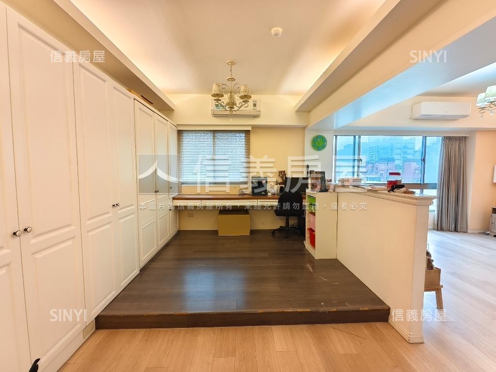 竹城景觀３＋１附車位房屋室內格局與周邊環境