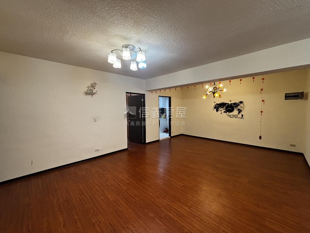 古道美廈山景４房房屋室內格局與周邊環境