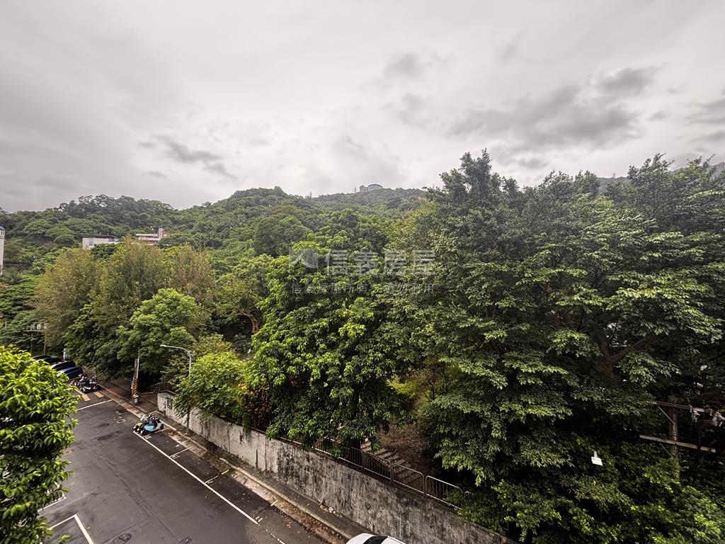 古道美廈山景４房房屋室內格局與周邊環境