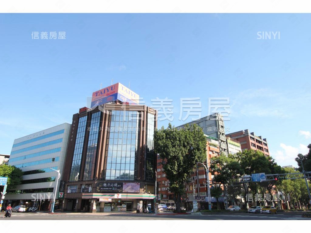 中山方正大面寬金店面房屋室內格局與周邊環境
