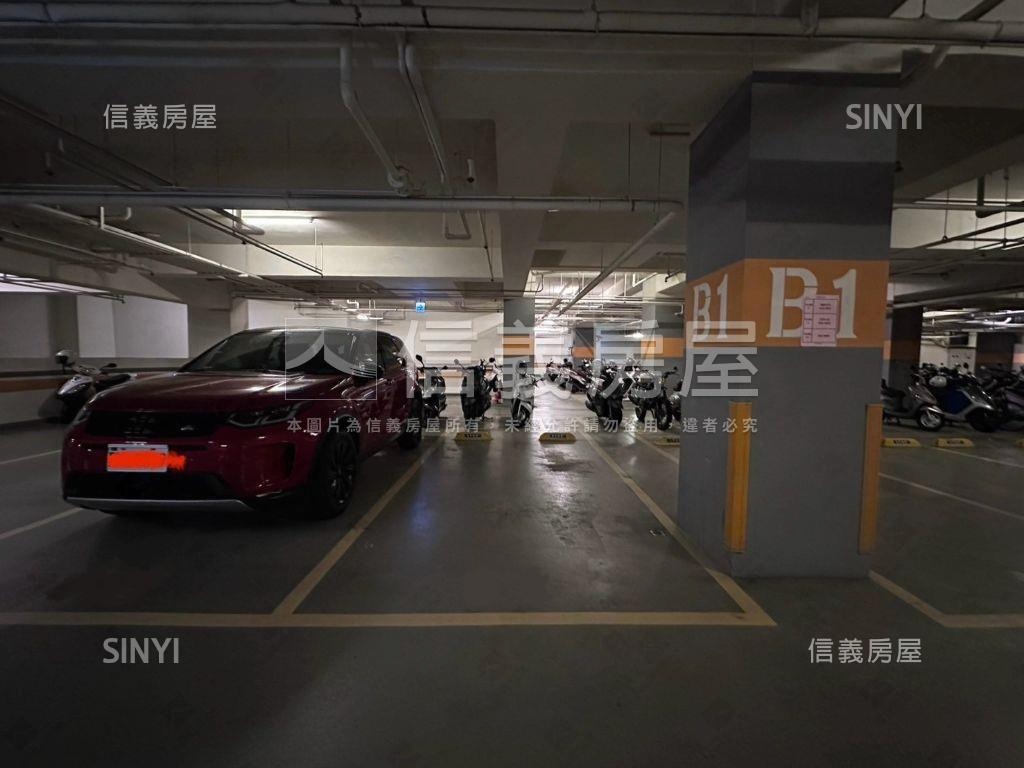 新月灣２＋１美屋尬平車位房屋室內格局與周邊環境