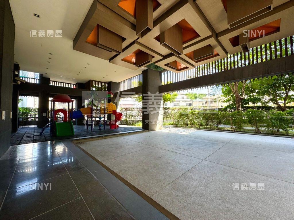 新月灣美屋尬平車位房屋室內格局與周邊環境