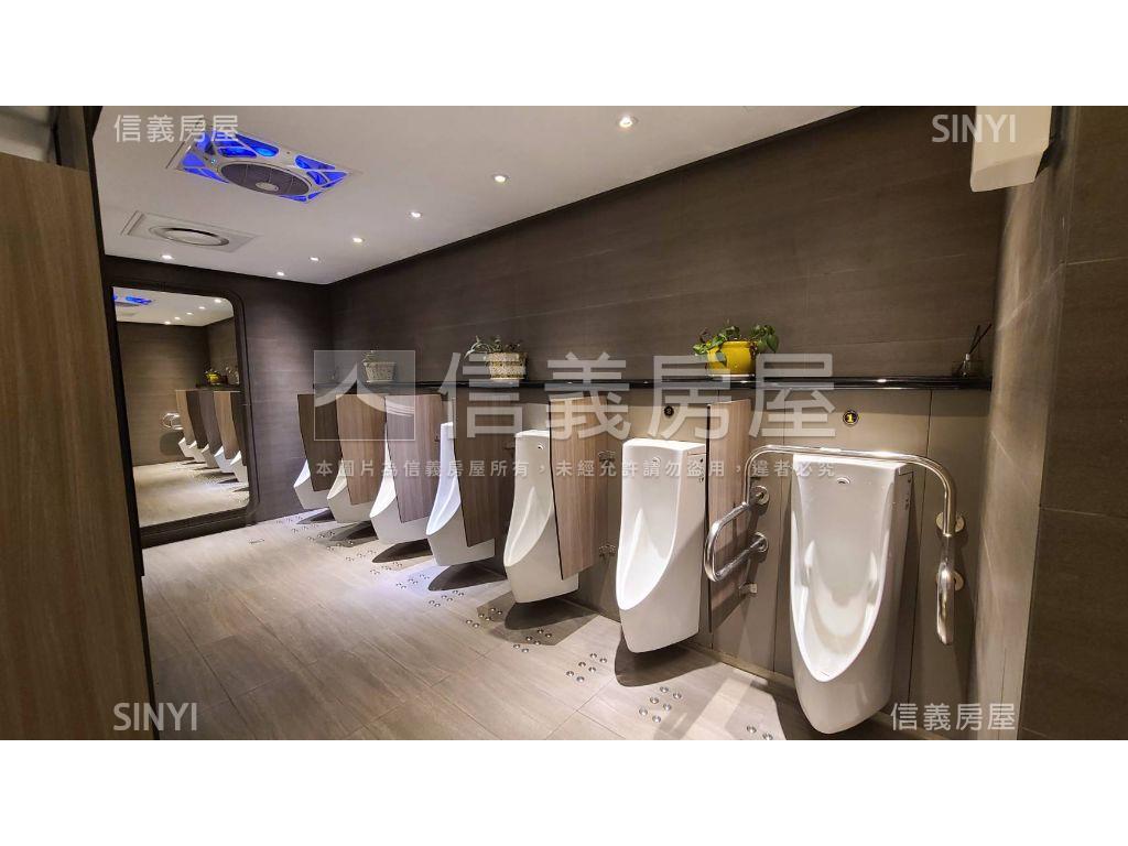 南軟高樓層辦公附車位房屋室內格局與周邊環境