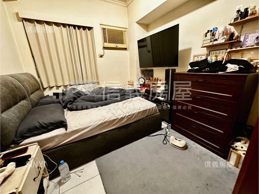 艾菲爾三房車位房屋室內格局與周邊環境