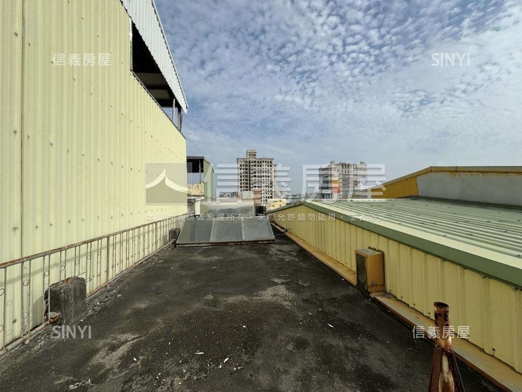 近鳳山車站大地坪正路透天房屋室內格局與周邊環境