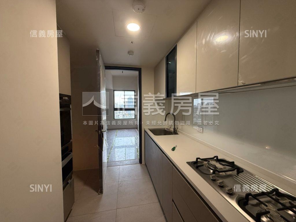 急售全新交屋三房平車房屋室內格局與周邊環境