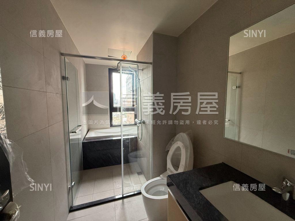 急售全新交屋三房平車房屋室內格局與周邊環境