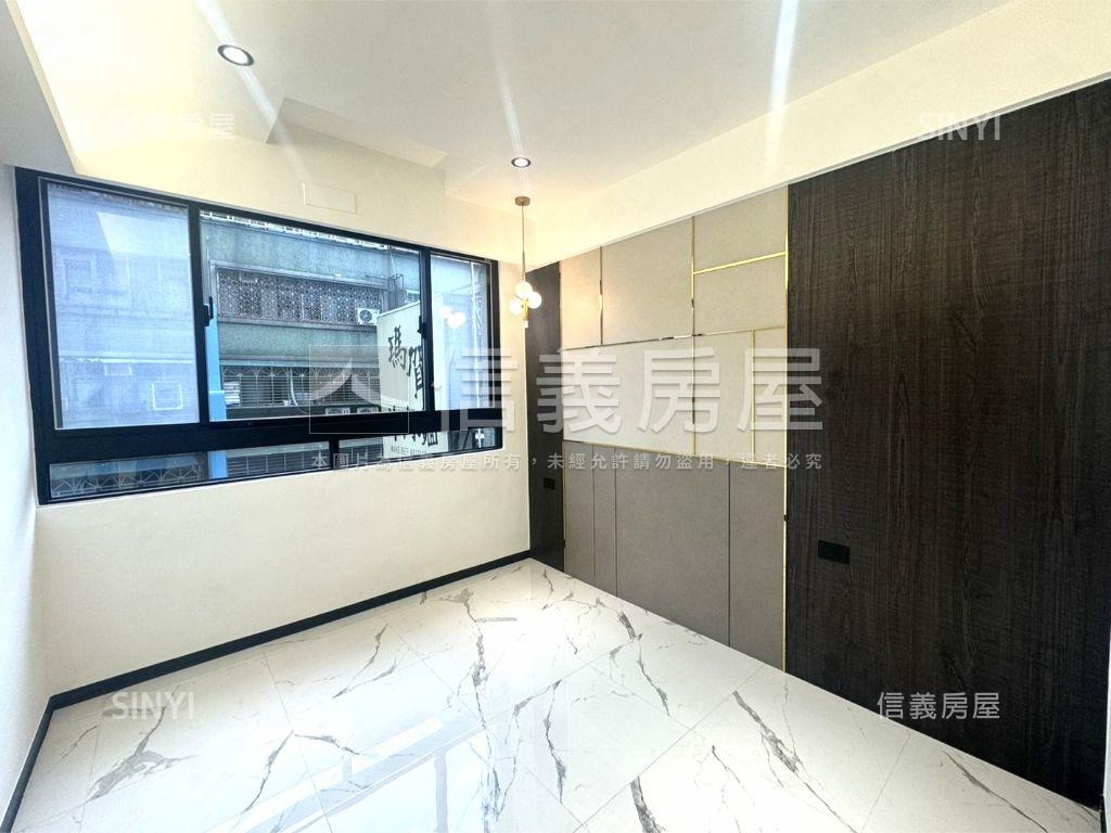 幸福捷運精美三房房屋室內格局與周邊環境