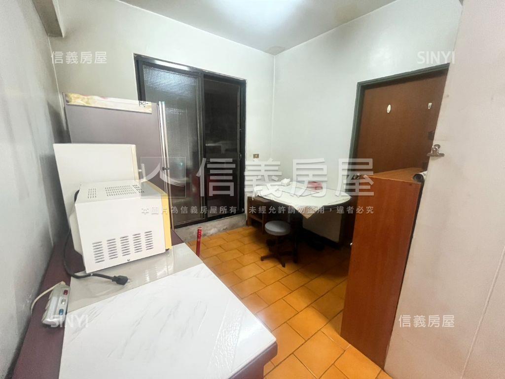 大成國小旁２樓公寓房屋室內格局與周邊環境