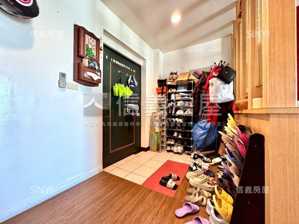 店長推薦十四期四房雙車位房屋室內格局與周邊環境