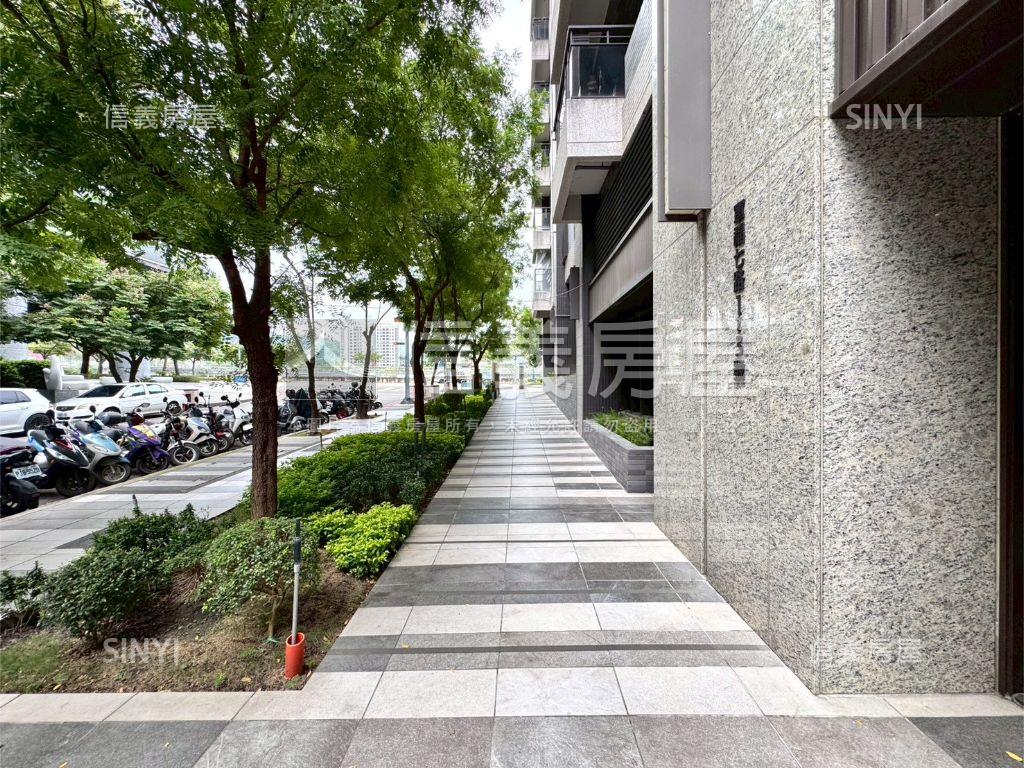 夯⭐輕屋齡低總價兩房車位房屋室內格局與周邊環境