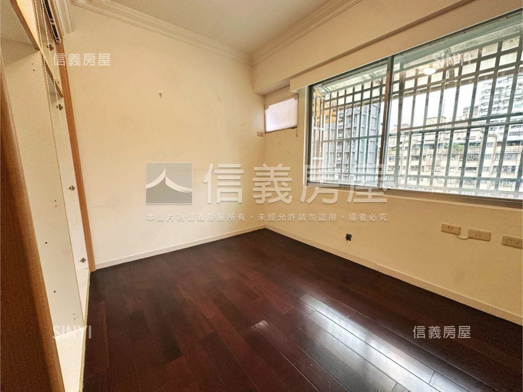 六合家園雙門牌樓中樓房屋室內格局與周邊環境