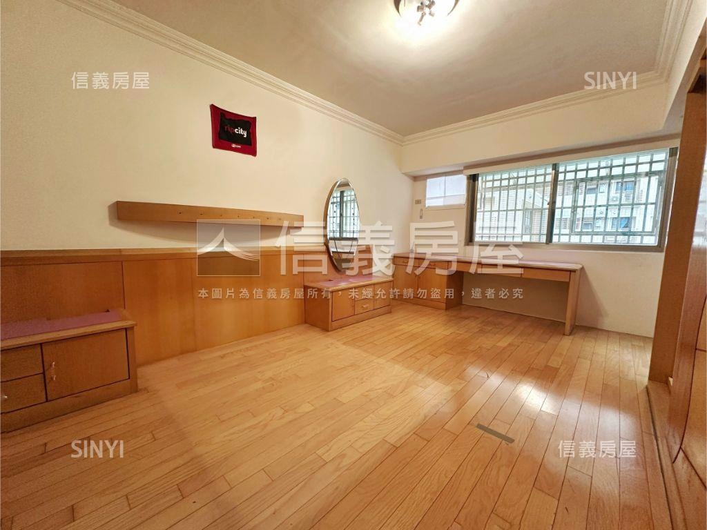 六合家園雙門牌樓中樓房屋室內格局與周邊環境