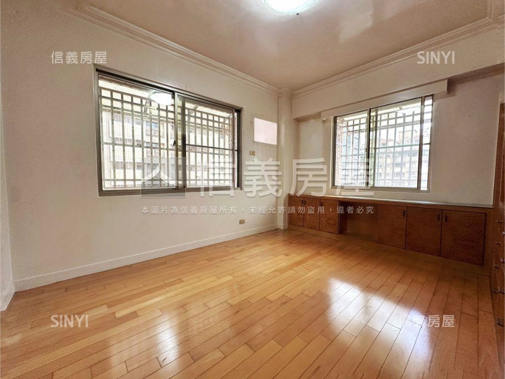 六合家園雙門牌樓中樓房屋室內格局與周邊環境