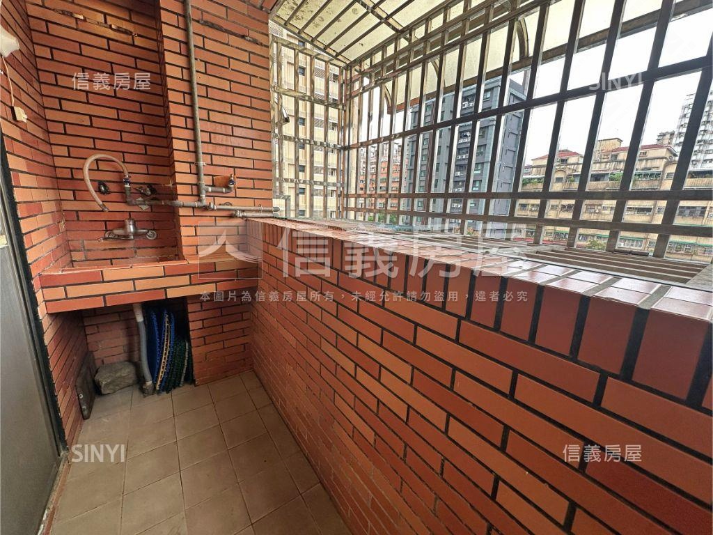 六合家園雙門牌樓中樓房屋室內格局與周邊環境