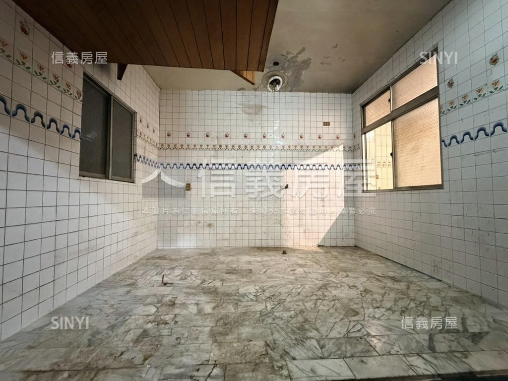 長壽街公寓二樓房屋室內格局與周邊環境