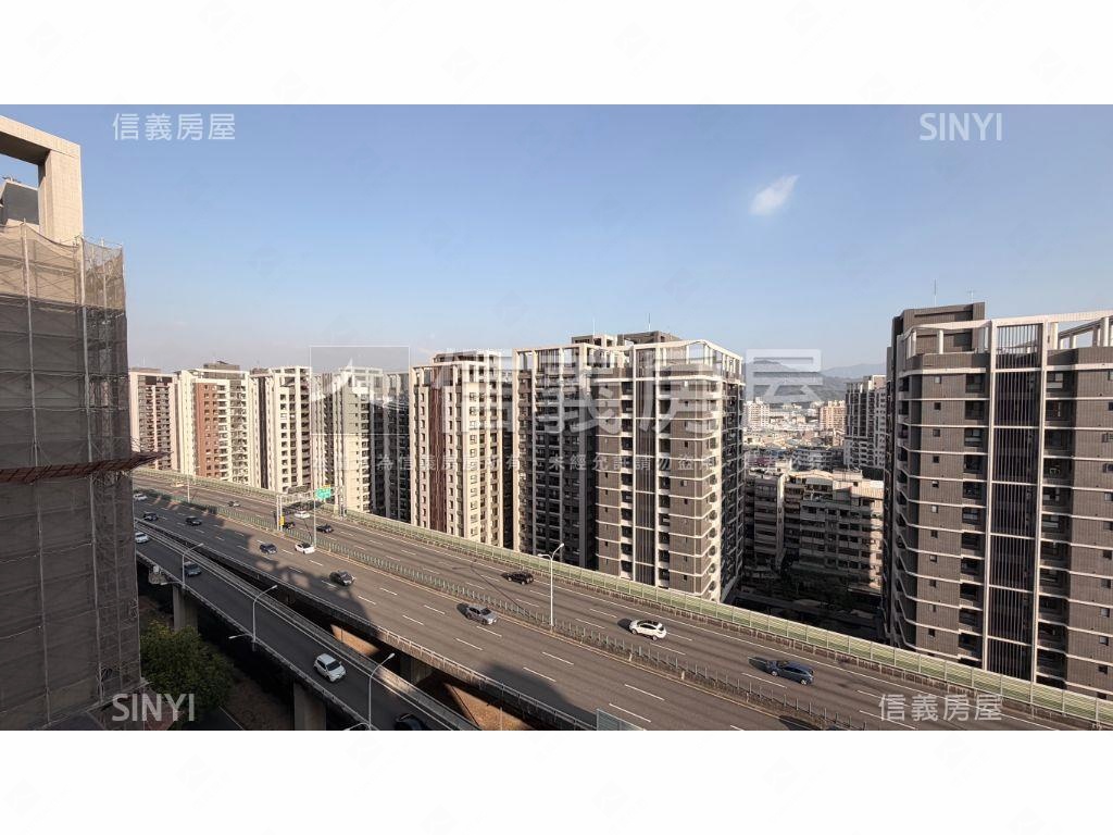 綠雅圖次頂樓視野戶兩房房屋室內格局與周邊環境