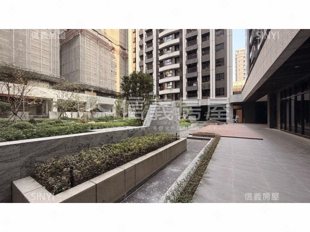 綠雅圖次頂樓視野戶兩房房屋室內格局與周邊環境